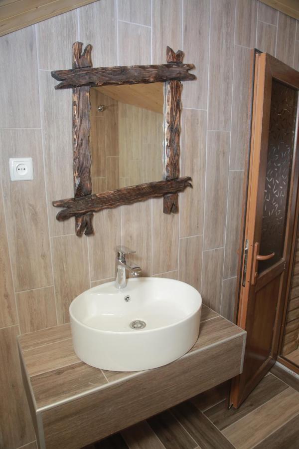 Fish Hotel Akhalkalaki Екстериор снимка