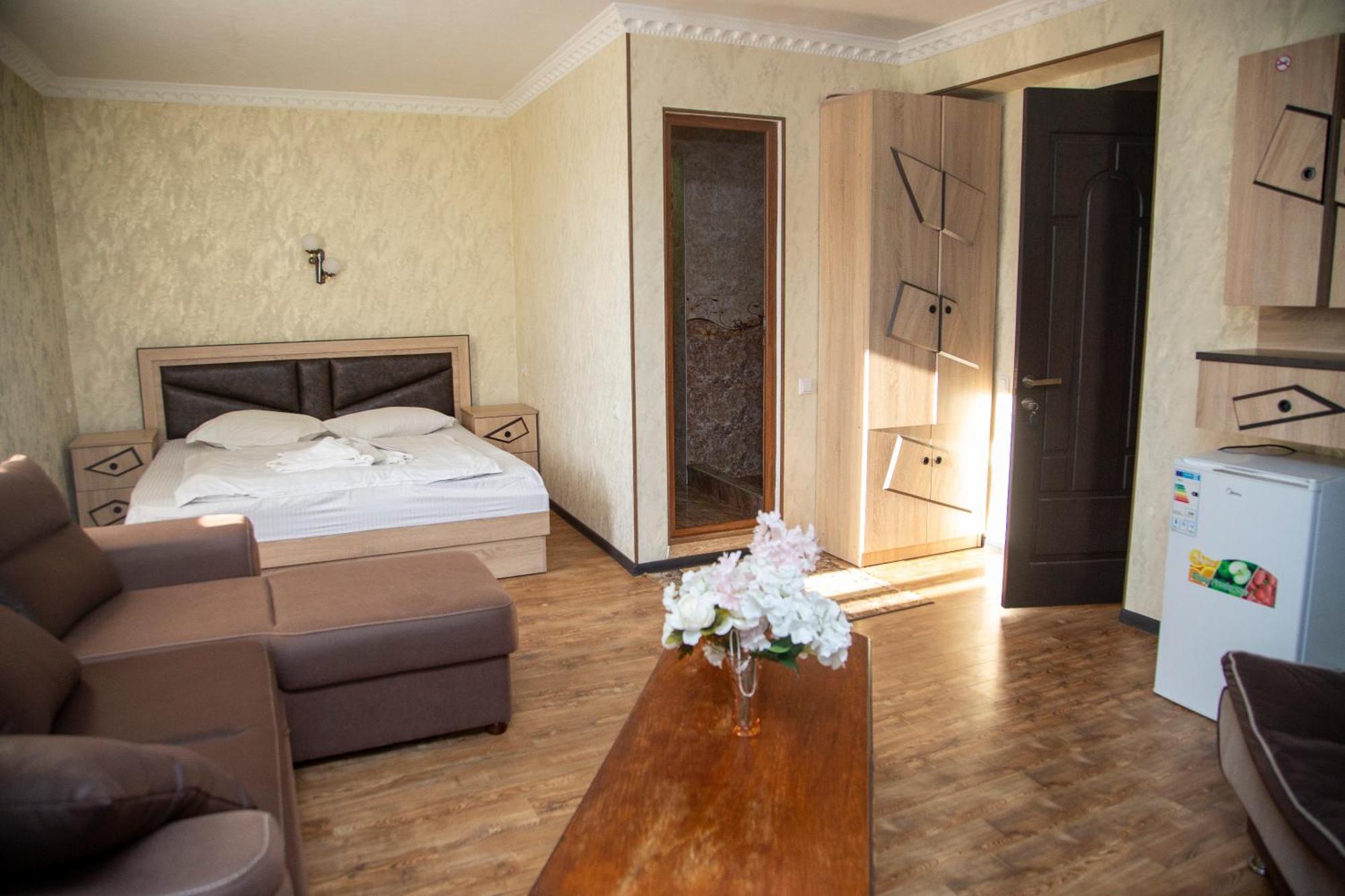 Fish Hotel Akhalkalaki Екстериор снимка